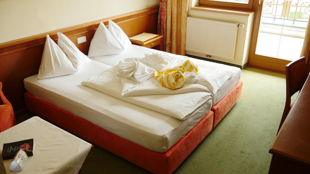 Hotel Pillerseehof ザンクト・ウルリッヒ・アム・ピラーゼー エクステリア 写真
