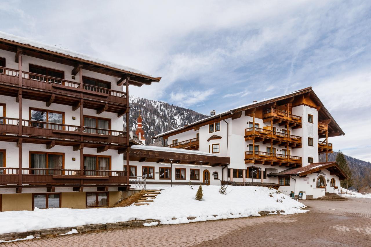 Hotel Pillerseehof ザンクト・ウルリッヒ・アム・ピラーゼー エクステリア 写真