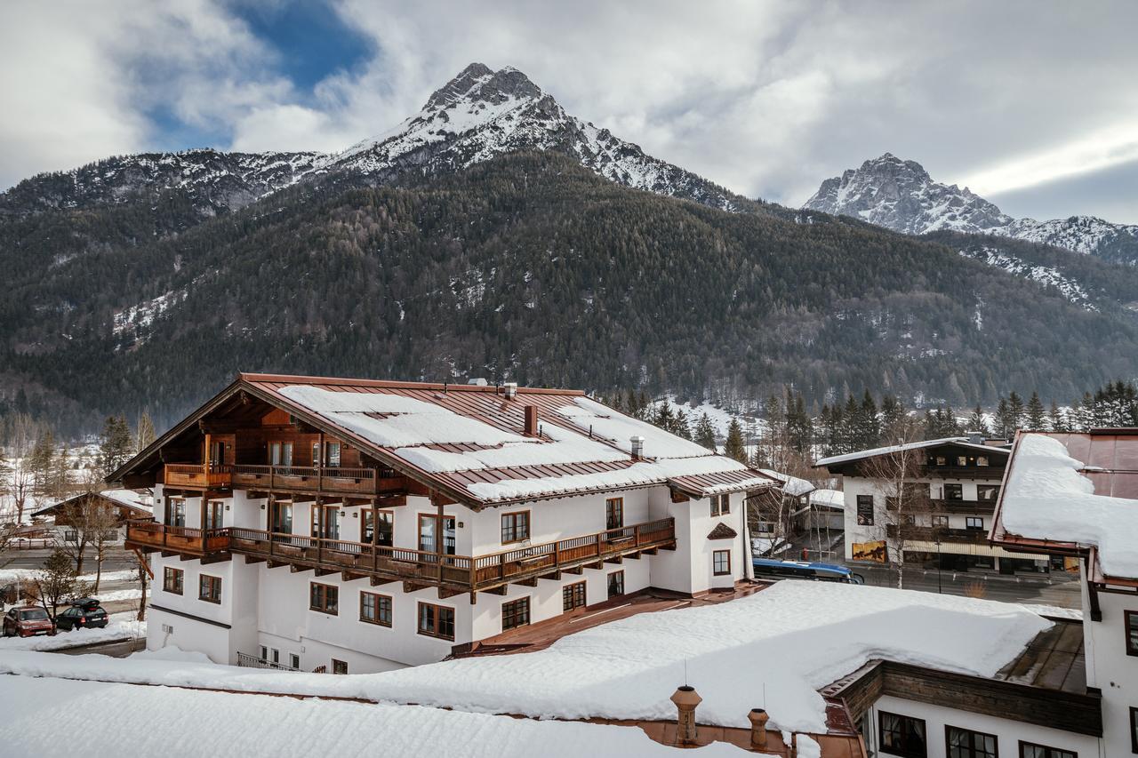 Hotel Pillerseehof ザンクト・ウルリッヒ・アム・ピラーゼー エクステリア 写真